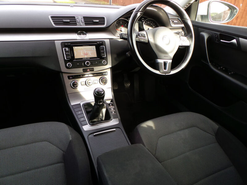 2012 Volkswagen Passat 1.6 Passat Highline Tdi Bluemotion Technology 5dr