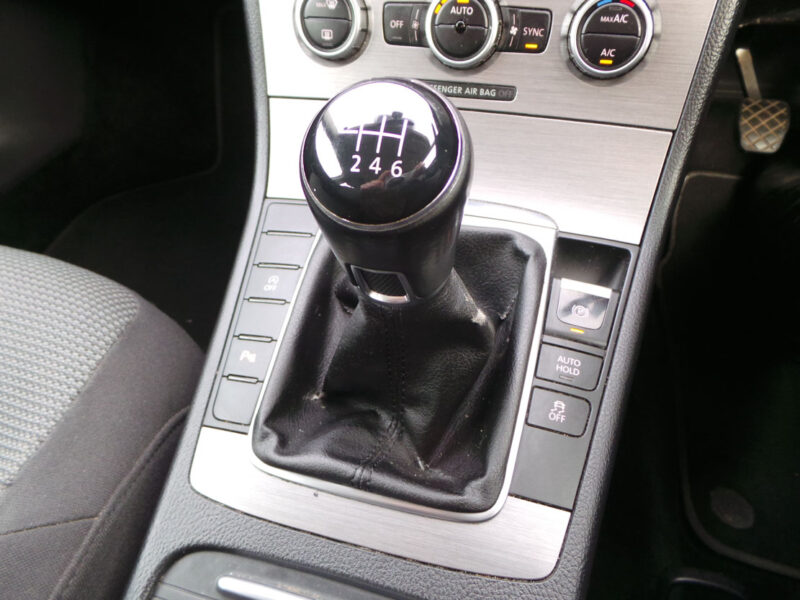 2012 Volkswagen Passat 1.6 Passat Highline Tdi Bluemotion Technology 5dr